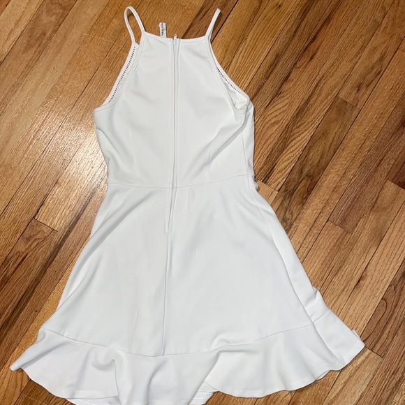 Pure White Mini Dress - Picture 6 of 6